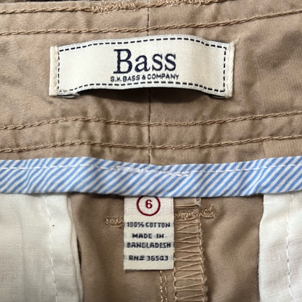 G.H. Bass new without tags size 6 women’s capris pants - Picture 3 of 10